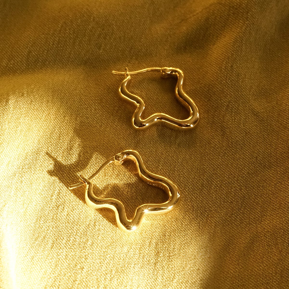 Estée Lalonde Wavy Hoop Earring Stack 18ct Gold Plate